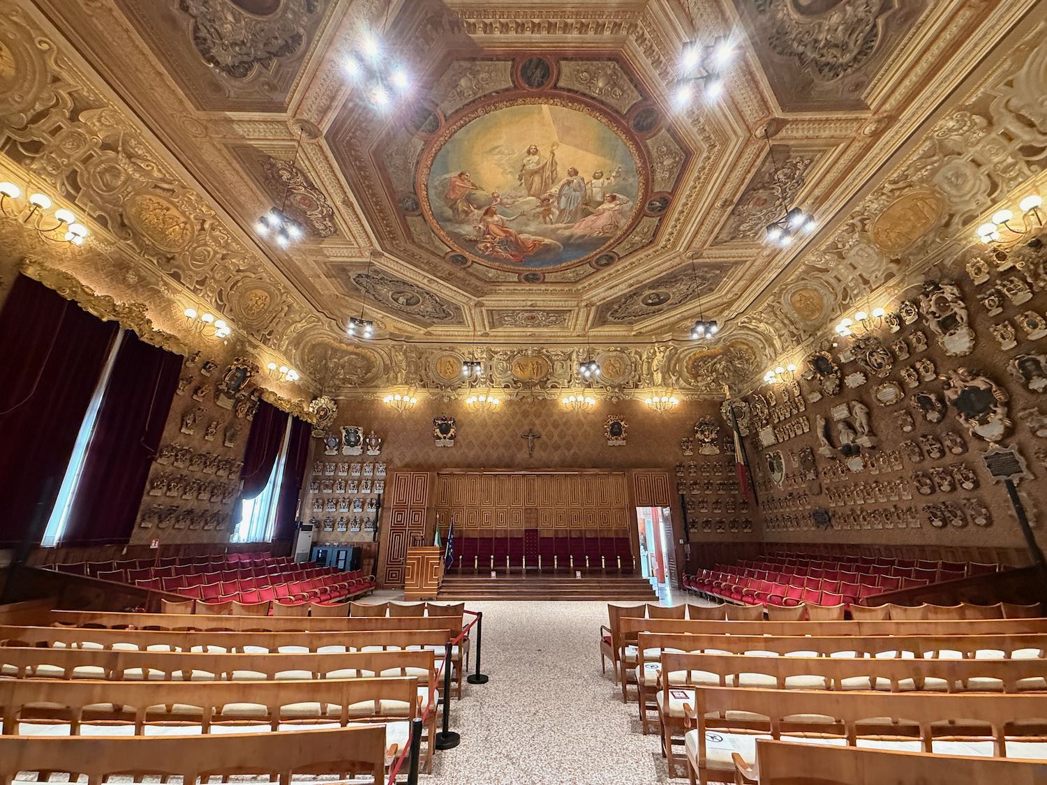 Je bekijkt nu Het boek in Palazzo Bo